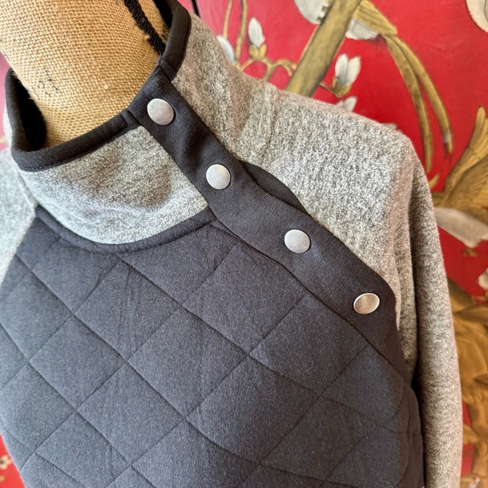 Women’s “Maurices” Quarter-button Fleece Top | #W44 - Picture 5 of 11